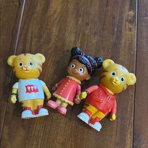3 Daniel Tiger Daniel Tiger’s Neighborhood‎ toys figures